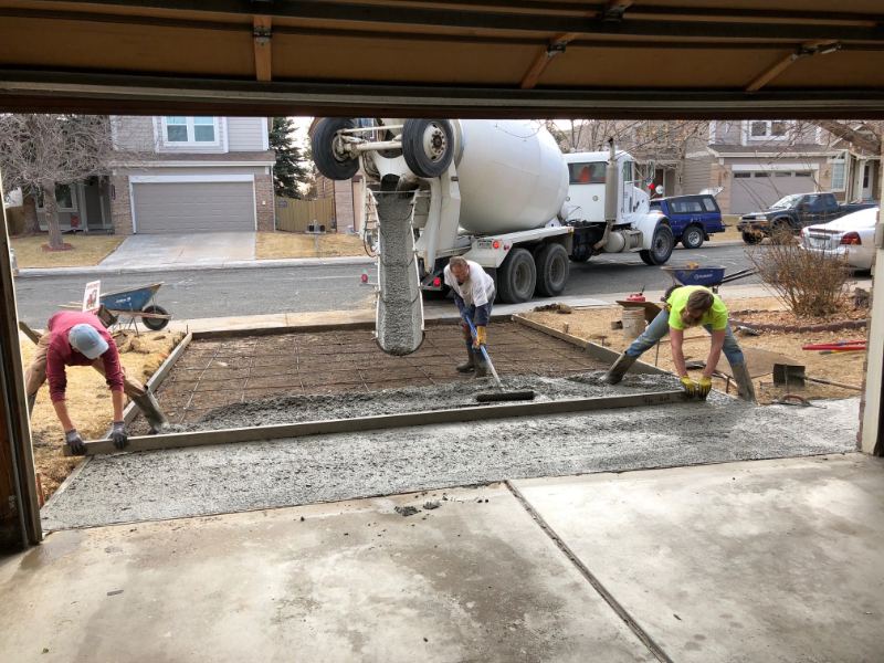 Denver Concrete Company pour, concrete company colorado, denver concrete company workers, denver concrete employees, about denver concrete, concrete workers, concrete contractors, concrete project denver, denver concrete inc